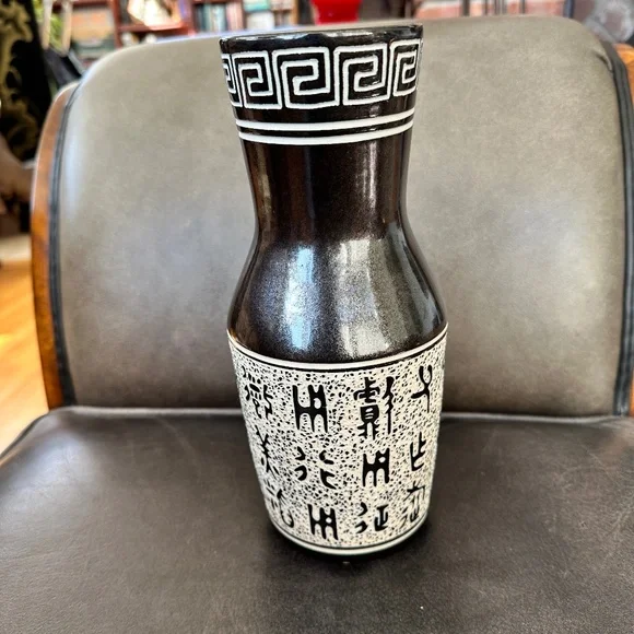 Vintage Handmade Ceramic Vase Sgraffito Decoration Chinese & Greek Etchings - Picture 4 of 8